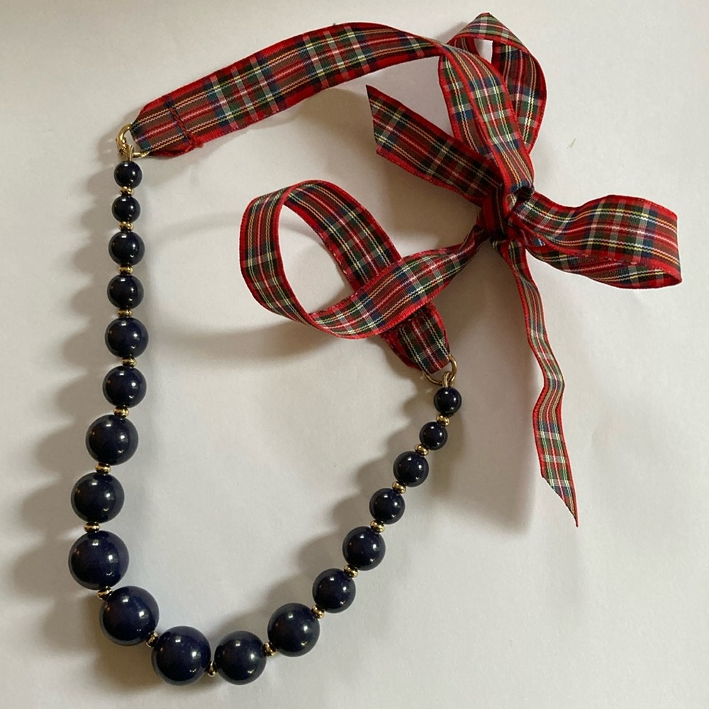 Beaded necklace.